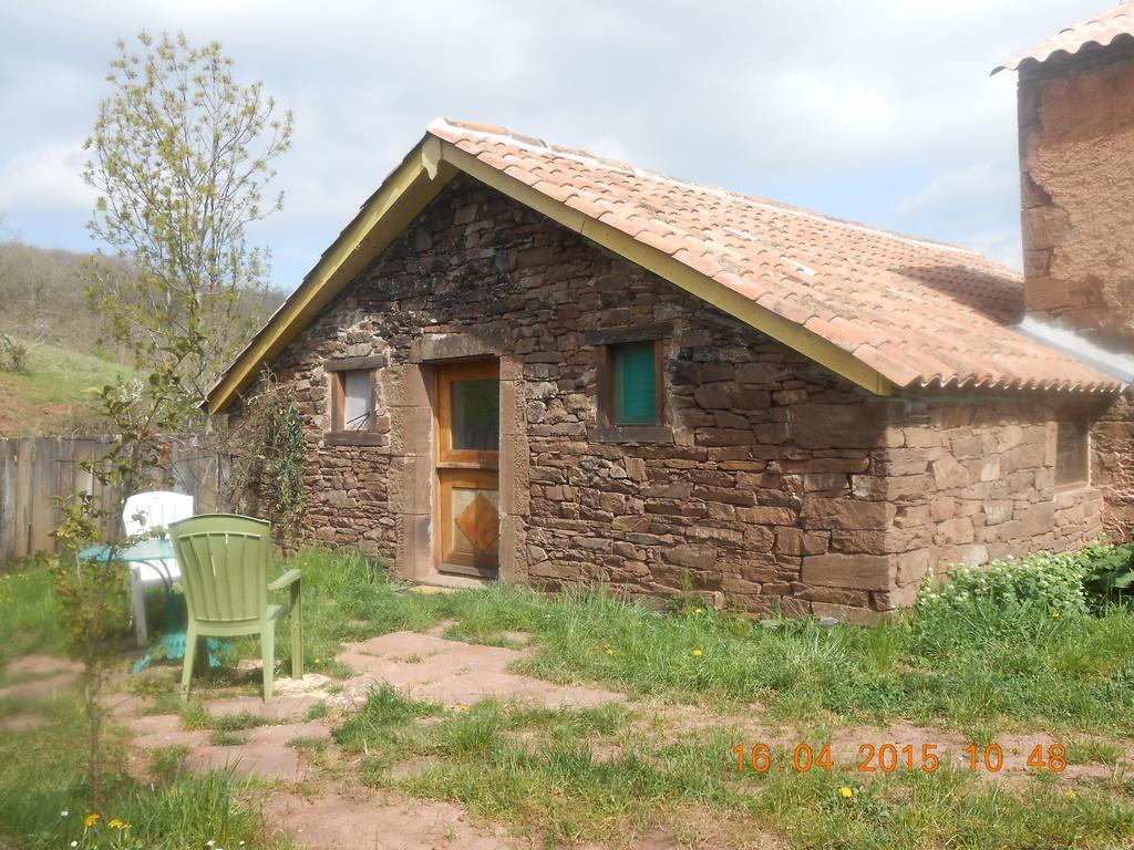 Gite Des Monts Saint-Izaire Екстер'єр фото